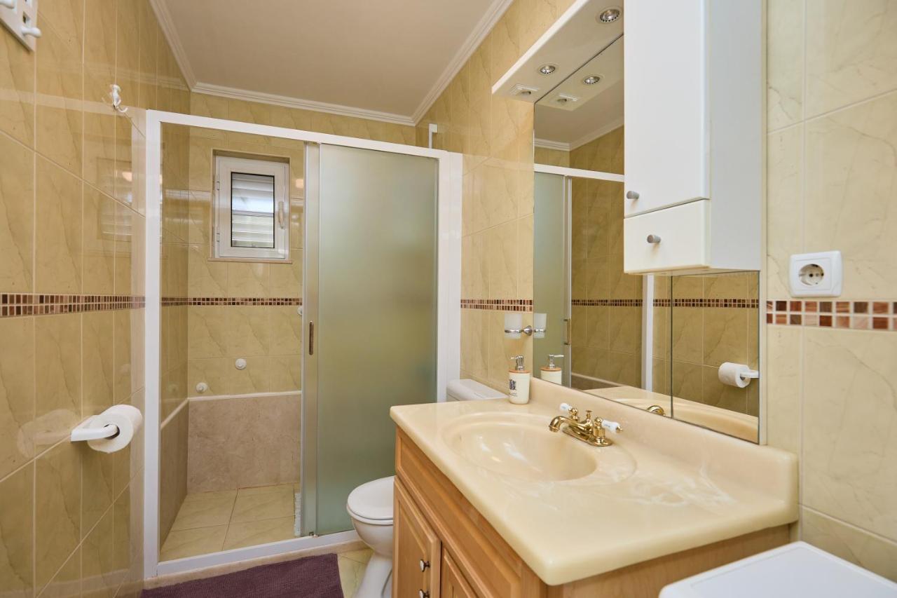 Apartment Ammor With Free Parking Дубровник Екстериор снимка