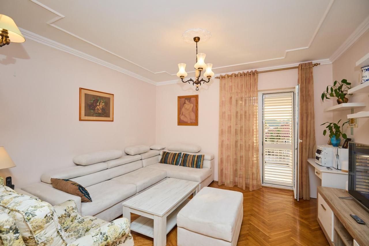 Apartment Ammor With Free Parking Дубровник Екстериор снимка