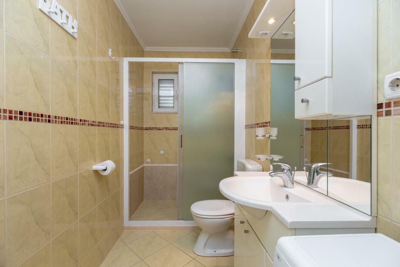 Apartment Ammor With Free Parking Дубровник Екстериор снимка
